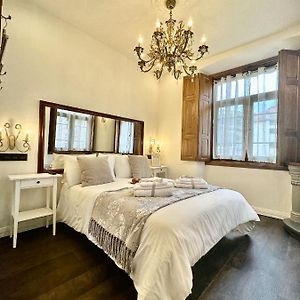 Claren'S Boutique Rooms